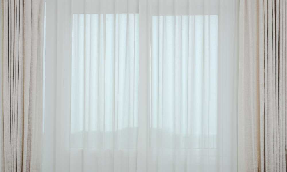 How do you make curtain pleats with clips