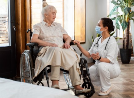 What Services Does Arctic Rose Assisted Living Facility LLC Offer